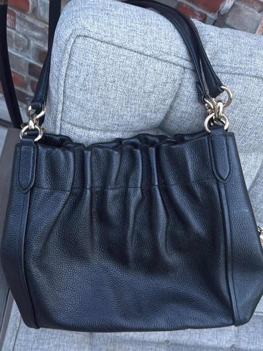 Coach Black Pebbled Leather Gathered Shoulder Bag with Gold Hardware - Picture 2 of 4